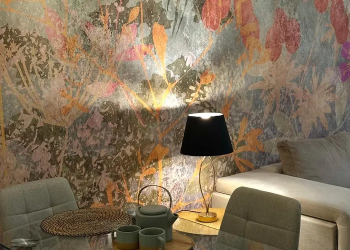 7 Emperors Central Suite